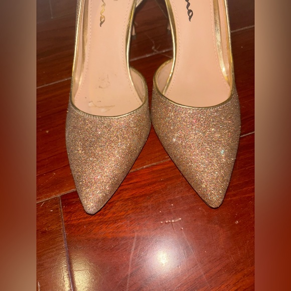 Glitter Heels - Picture 2 of 6